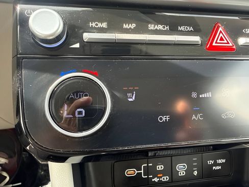 Used 2025 Hyundai Tucson SEL FWD image 17