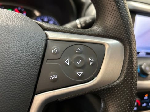 Used 2023 GMC Acadia SLE w/ Driver Convenience Package FWD image 24