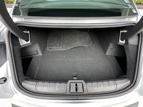 Used 2024 Porsche Taycan image 38