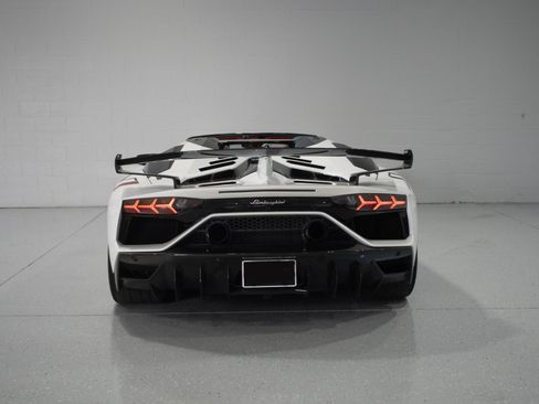 Used 2020 Lamborghini Aventador SVJ AWD/4WD image 49