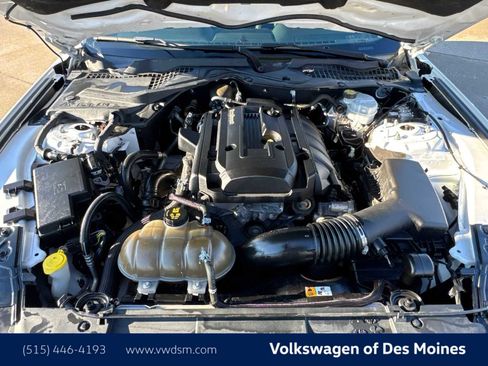 Used 2018 Ford Mustang Coupe image 9