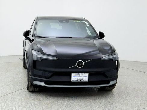 New 2026 Volvo EX30 Cross Country Ultra image 2