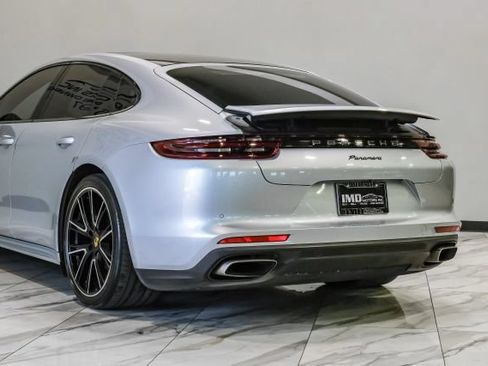 Used 2018 Porsche Panamera 4 AWD/4WD image 15