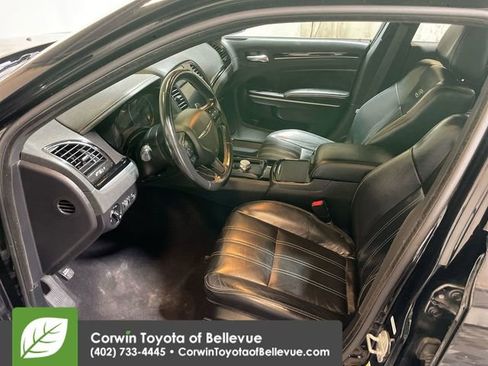 Used 2019 Chrysler 300 S image 12