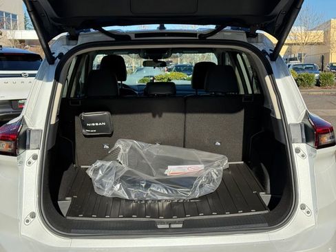 New 2026 Nissan Rogue Rock Creek image 10