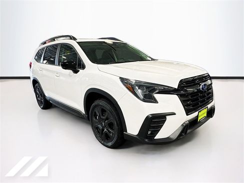 Used 2025 Subaru Ascent Bronze Edition w/ Popular Package #2 image 3