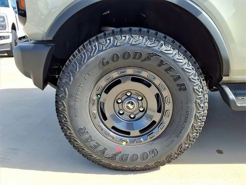 New 2025 Ford Bronco Outer Banks w/ Sasquatch Package image 22