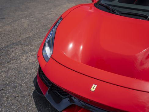 Used 2019 Ferrari 488 Pista Coupe RWD image 19