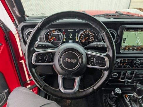 Used 2020 Jeep Gladiator Overland image 13
