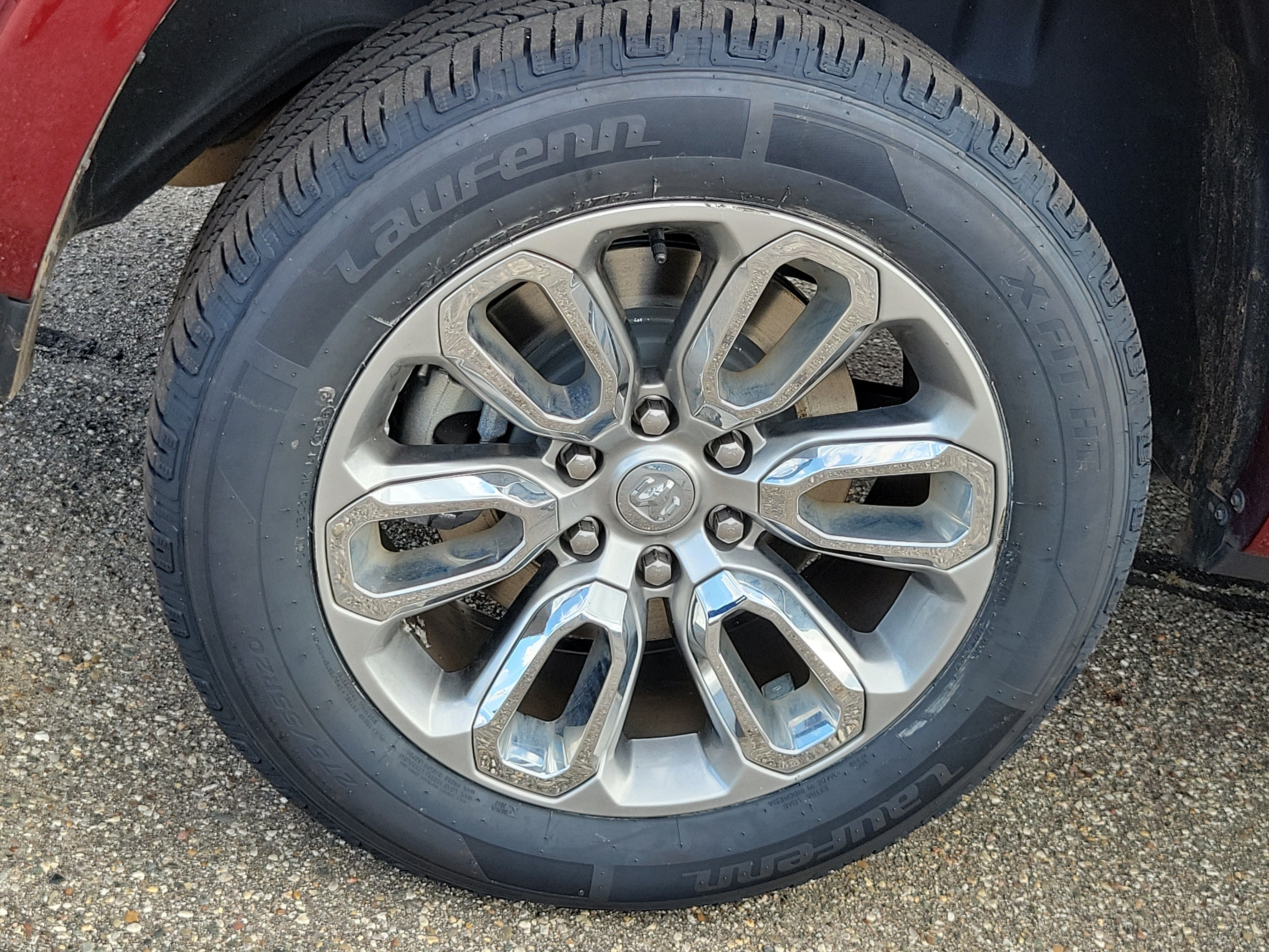 Used 2022 RAM 1500 Laramie AWD/4WD image 5