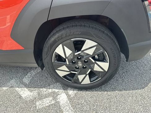 Used 2025 Hyundai Kona SEL FWD image 10