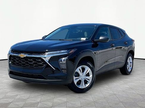 New 2026 Chevrolet Trax LS FWD image 3