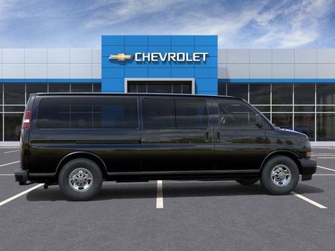 New 2025 Chevrolet Express 3500 LS image 29