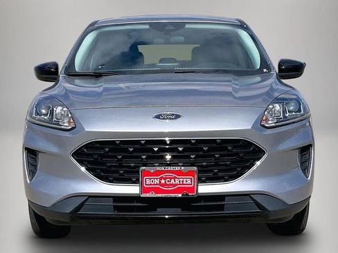 Used 2022 Ford Escape SE w/ SE Sport Appearance Package image 3