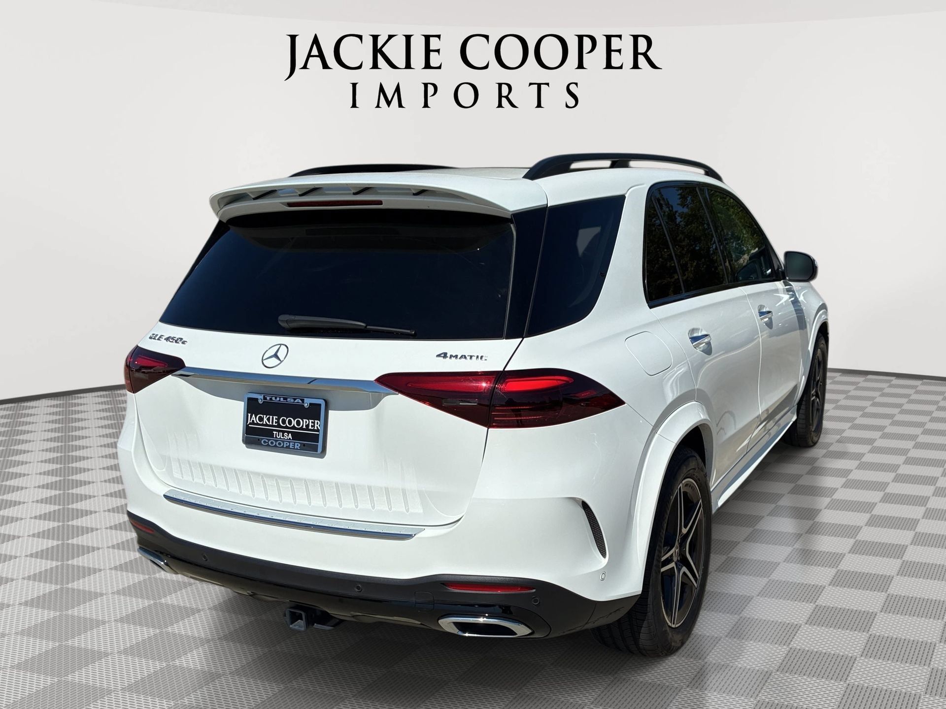 Used 2024 Mercedes-Benz GLE 450e 4MATIC image 5