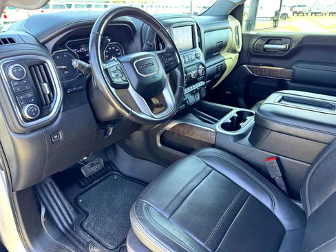 Used 2021 GMC Sierra 2500 Denali w/ Denali Ultimate Package image 11