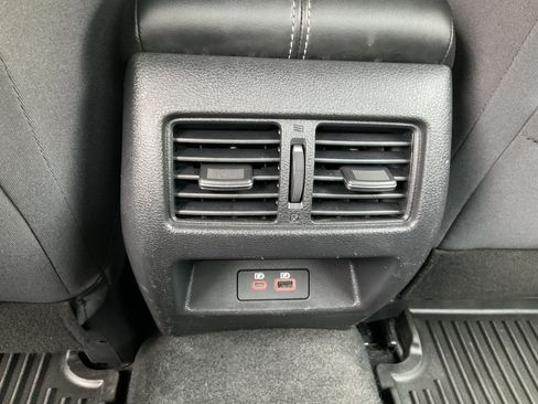Used 2019 Nissan Altima 2.5 SV AWD/4WD image 35