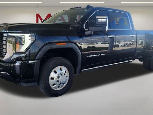 Used 2024 GMC Sierra 3500 Denali Ultimate AWD/4WD image 1