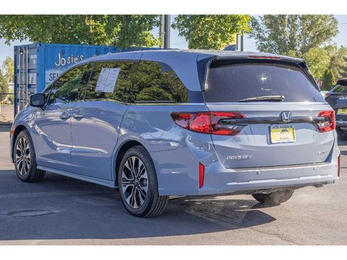 Used 2026 Honda Odyssey Elite image 5