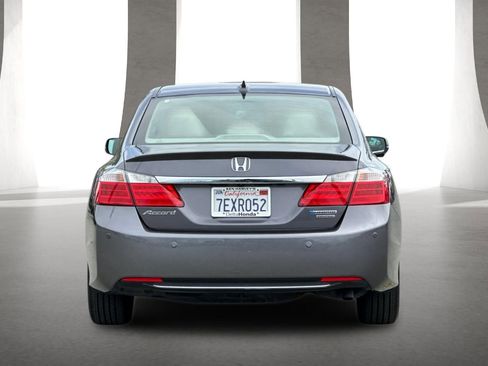 Used 2014 Honda Accord Touring image 5