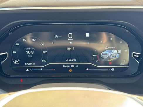 Used 2022 GMC Yukon Denali image 21