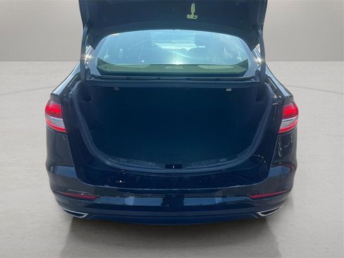 Used 2019 Ford Fusion Titanium image 9