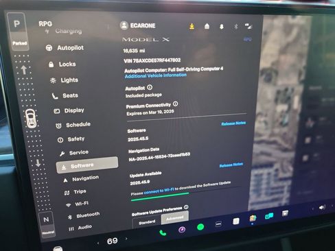 Used 2024 Tesla Model X AWD/4WD image 27