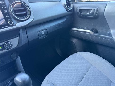 Used 2021 Toyota Tacoma SR5 w/ SR5 Appearance Package (SM) image 14