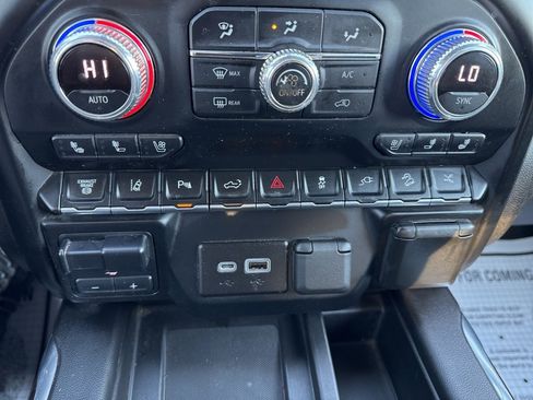 Used 2022 GMC Sierra 2500 Denali image 18