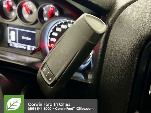 Used 2021 Chevrolet Silverado 1500 Custom Trail Boss w/ LPO, Dark Essentials Package image 10