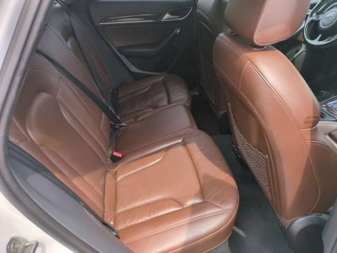 Used 2018 Audi Q3 2.0T Premium Plus w/ Premium Plus Package AWD/4WD image 32