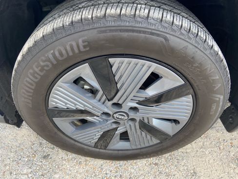 Used 2025 Nissan Murano SL AWD/4WD image 12