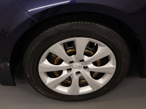 Used 2020 Toyota Corolla LE image 8