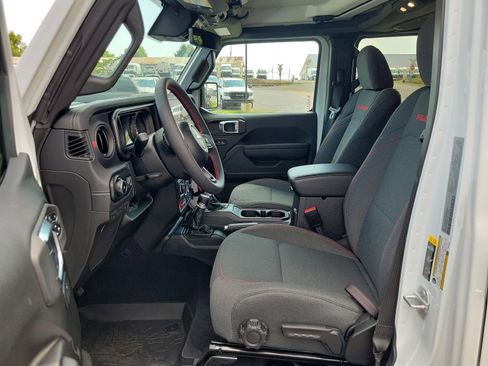 New 2024 Jeep Wrangler Unlimited Rubicon w/ XTREMEE 35" Tire Package image 6