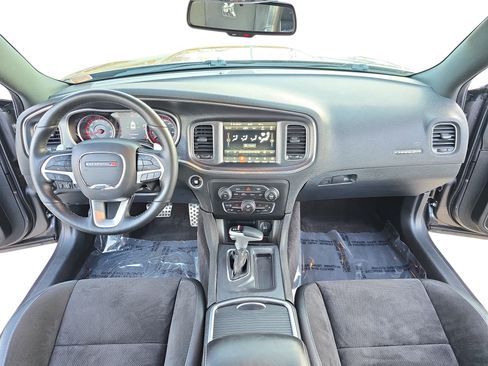 Used 2018 Dodge Charger R/T Scat Pack image 9