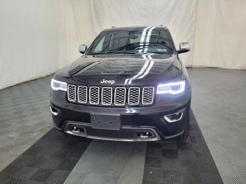 Used 2019 Jeep Grand Cherokee Overland AWD/4WD image 15