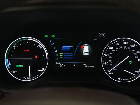 Used 2024 Toyota Sienna Platinum image 20