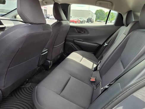Certified 2025 Toyota Prius LE FWD image 6