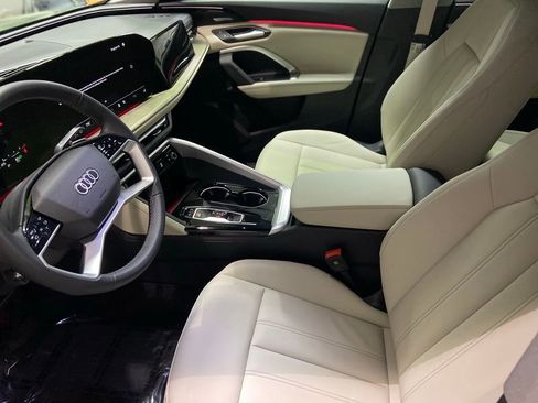 New 2025 Audi Q5 Premium Plus image 4