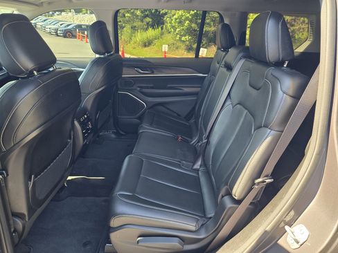 Used 2021 Jeep Grand Cherokee L Limited AWD/4WD image 11