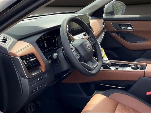 New 2026 Nissan Rogue Platinum w/ Platinum Premium Package image 7