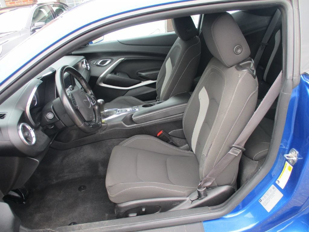 Used 2017 Chevrolet Camaro LS RWD image 7