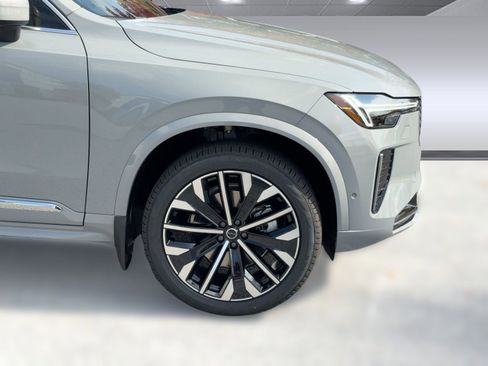 New 2026 Volvo XC90 B6 Plus w/ Protection Package image 12