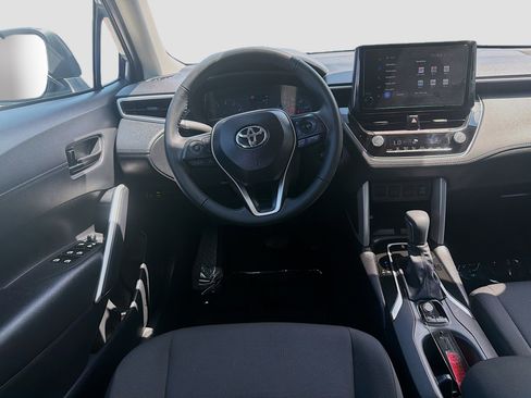 Used 2024 Toyota Corolla Cross LE FWD image 19