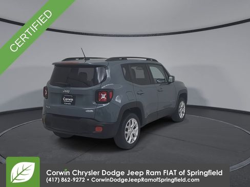 Certified 2017 Jeep Renegade Latitude w/ Safety & Security Group AWD/4WD image 14