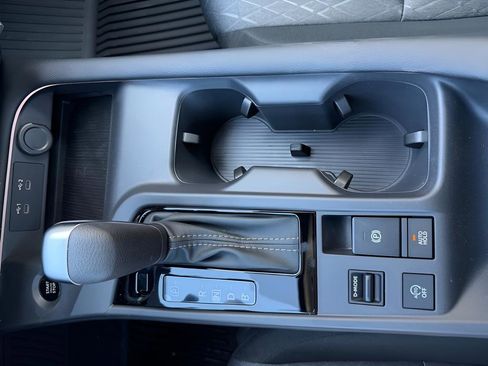 New 2026 Nissan Sentra SV w/ SV Convenience Package FWD image 16
