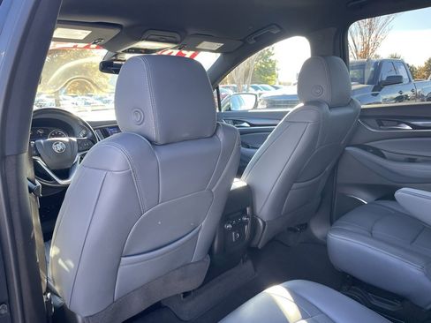 Used 2023 Buick Enclave Essence image 24