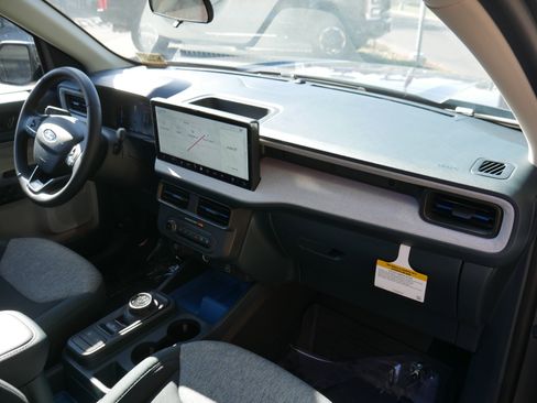 New 2025 Ford Maverick XLT w/ XLT Luxury Package image 24