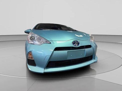 Used 2012 Toyota Prius C Two image 40
