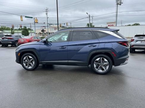 Certified 2025 Hyundai Tucson SEL FWD image 8